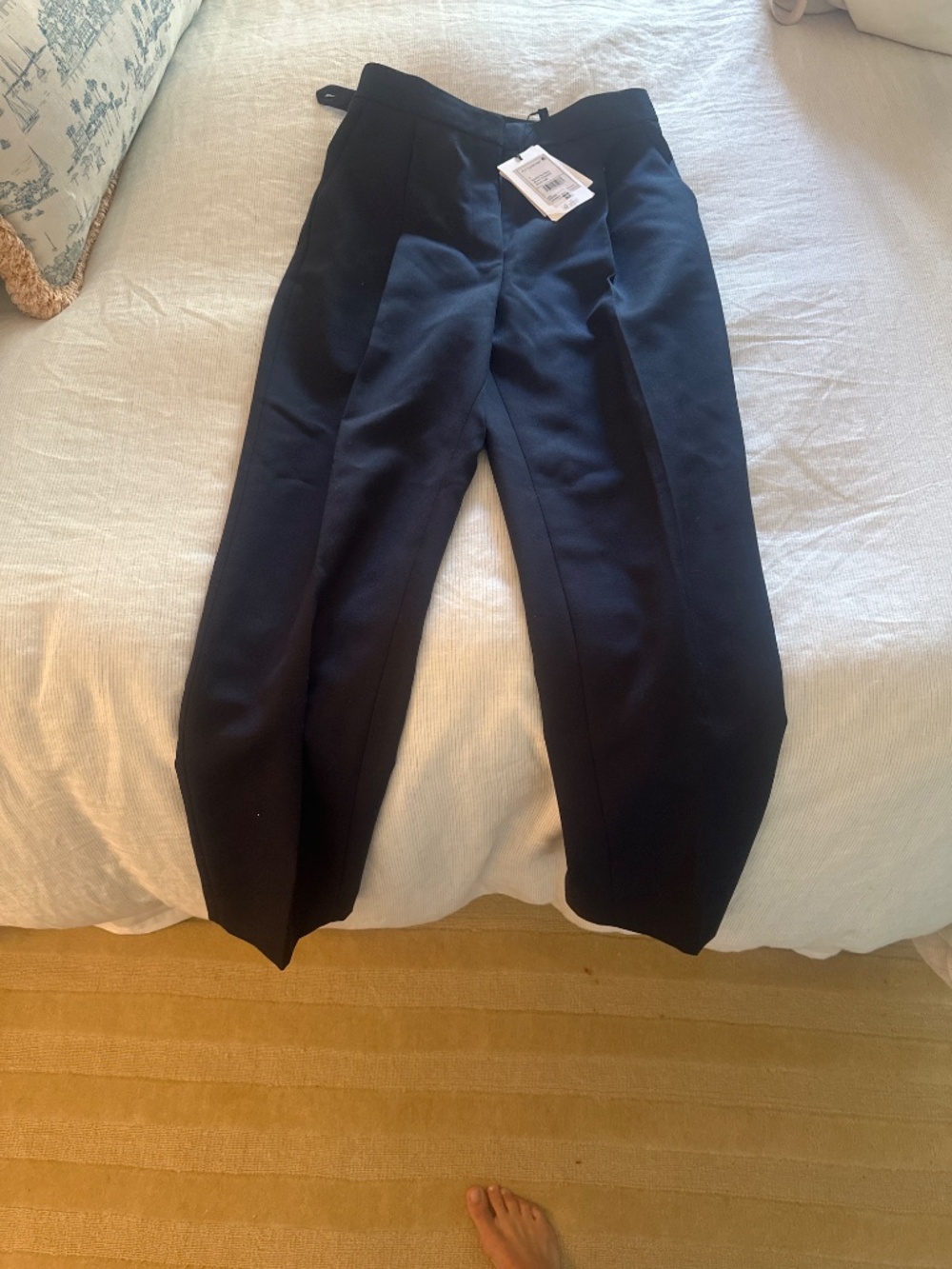 Theory - Navy wool pleated pants - Picture 3 of 4
